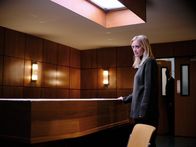 Suspect – Susannah (Anne-Marie Duff) glaubt nicht, dass ihre Tochter ermordet wurde.