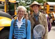 Fun Size - Süßes oder Saures – Ausgerechnet mit den zwei größten Losern der Schule, Peng (Osric Chau, l.) und Roosevelt (Thomas Mann, r.), muss Wren schließlich Halloween verbringen ...