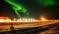 Legendäre Zugabenteuer – Faszinierender Anblick: Die abgelegene Endstation Churchill eignet sich bestens zum Beobachten von Polarlichtern.