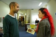 Chucks – Markus Subramaniam (Paul), Anna Posch (Mae).