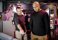 Navy CIS: L.A. – G. Callen (Chris O'Donnell, l.); Sam Hanna (LL Cool J, r.)