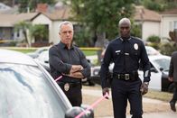 Bosch – Harry Bosch (Titus Welliver, l.); Irvin Irving (Lance Reddick, r.)