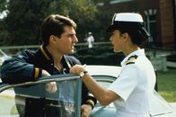 Eine Frage der Ehre – Lt. Daniel Kaffee (Tom Cruise, l.) und Lt. Cdr. Joanne Galloway (Demi Moore, r.) arbeiten zusammen. Gemeinsam müssen sie herausfinden, wer wirklich Schuld an dem Tod des Soldaten William Santiago trägt.