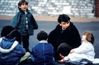 Es beginnt heute – Der Schulleiter Daniel Lefebvre (Philippe Torreton) muss sich eingestehen, dass er gegen die Arbeits- und Perspektivlosigkeit mancher Eltern nichts ausrichten kann.