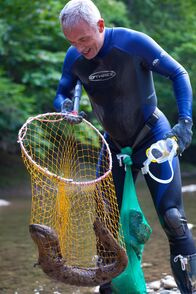 Fluss-Monster – Fr, 25.03., 04:05 Uhr