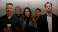 Navy CIS – (v.l.n.r.) Special Agent in Charge Feng Zhao (Russell Wong); Alden Parker (Gary Cole); Jessica Knight (Katrina Law); Nick Torres (Wilmer Valderrama); Timothy McGee (Sean Murray)