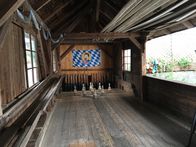 Heimat der Rekorde – In dieser Holzkegelbahn in Reut in Niederbayern wurde der Weltrekord im Dauerkegeln aufgestellt.