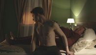 Leiber – Felix (Jonathan Berlin) ist unsicher. Was will der gefährlich übergewichtige Mann ( Gerhard Polacek)?