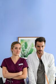 Bettys Diagnose – Betty Weiss (Annina Hellenthal) und Dr. Frank Stern (Max Alberti),