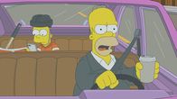 Die Simpsons – Bart (l.); Homer (r.)