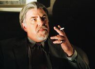 Matchstick Men - Tricks – Roy und Frank wollen den Geschäftsmann Chuck Frechette (Bruce McGill) um 80.000 Dollar betrügen.