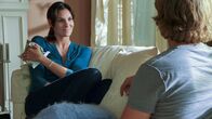 Navy CIS: L.A. – Ermitteln undercover als Ehepaar in einer Vorort-Siedlung: Kensi (Daniela Ruah, l.) und Deeks (Eric Christian Olsen, r.) ...