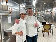 Verrückt nach Meer – Die "Prinzessin" in Funchal/Madeira/Portugal. Küche: Flottenchefkoch Fritz Pichler mit Sous-Chef Ike.
