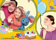 KiKANiNCHEN – Kikaninchen hat Geburtstag! Neu an seiner Seite ist seit 6.10.2014 Anni (2.v.li.). Gemeinsam mit Christian (li.) und Jule (re.) gehen sie auf Entdeckungsreise bei KiKA.