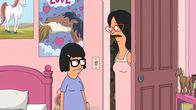 Bob's Burgers – Tina, l.; Linda, r.