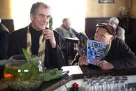 Neues aus Büttenwarder – Durchschaut Kuno (re. Sven Walser) Alwin Kraulers (li. Peter Prager) Geheimnis?
