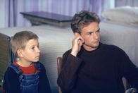 Malcolm mittendrin – L-R: Dewey (Erik Per Sullivan), Francis (Christopher Masterson)