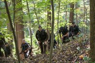 Outsiders – L-R: James Lloyd als Deputy Schmidt, Thomas M. Wright als Sheriff Wade Houghton, Jeff Seich als Deputy Ranger
