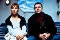 Zugvögel ... Einmal nach Inari – Sirpa Salonen (Outi Mäenpää, l.); Hannes Weber (Joachim Król, r.)