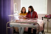 Bump – Olympia "Oly" Chalmers-Davis (Nathalie Morris, l.); Reema (Safia Arain, r.)