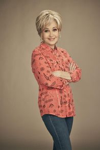 Young Sheldon – (7. Staffel) - Connie "Meemaw" Tucker (Annie Potts)