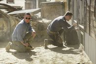 Scorpion – Ein gefährlicher Auftrag bringt Cabe (Robert Patrick, l.) und Tim Armstrong (Scott Porter, r.) in Lebensgefahr. Da kann nur noch Team Scorpion helfen ...