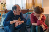 In Therapie – Philippe (Frédéric Pierrot) und Ariane (Mélanie Thierry) beginnen, über ihre Erwartungen an eine mögliche Beziehung zu sprechen.