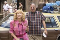 The Goldbergs – Wendi McLendon-Covey (Beverly Goldberg), Jeff Garlin (Murray Goldberg).