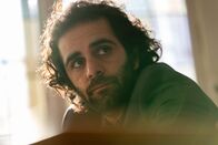 WIR – Emre (Erol Afsin) während der Scheidung.