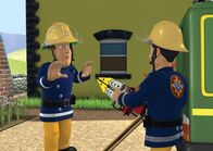 Feuerwehrmann Sam – Elvis möchte unbedingt die Rettungsschere ausprobieren. Sam hält das für keine gute Idee.