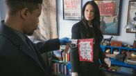 Elementary – Der mysteriöse Tod des Magiers, der während seiner Show umgekommen ist, wirft bei Bell (Jon Michael Hill, l.) und Watson (Lucy Liu, r.) jede Menge Fragen auf ...