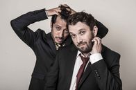 jerks. – Eine ganz besondere Freundschaft: Christian Ulmen (r.) und Fahri Yardim (l.) ...