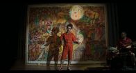 Das kleine Fernsehspiel: Shahid – Der Erzähler (saLeh roZati) trägt iranische Geschichte mit Hilfe eines Pardeh vor, einem schweren Vorhang, auf den die Bilder einer epischen Geschichte gemalt sind.