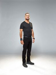 MacGyver – MacGyver (2017)