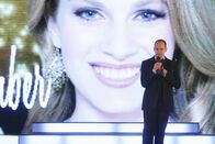Castle – Hat Justin Hankel (Jonathan Slavin, r.) etwas mit dem Mord an Amber Middleberry (Stephanie Lynn, hinten) zu tun?