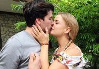 Sturm der Liebe – ARD STURM DER LIEBE FOLGE 1391 Uhr im ERSTEN. Theresa (Ines Lutz, r.) ist überglücklich, dass Moritz (Moritz Tittel, l.) André überreden konnte, in die Brauerei zu investieren.
