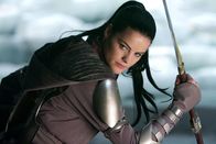 Thor – Jaimie Alexander (Sif).