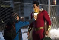 Shazam! – Freddy Freeman (Jack Dylan Grazer, l.); Shazam (Zachary Levi, r.)