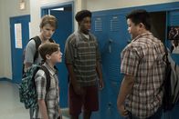 Fresh off the Boat – (v.li.) Evan Hannemann (Barefoot Dave), Dash Williams (Brian), Prophet Bolden (Walter), Hudson Yang (Eddie Huang).