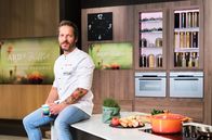 ARD-Buffet – Soulfood für den Winter: Koch Rainer Klutsch bereitet im ARD-Buffet "Zweierlei Kaiserschmarrn" zu.