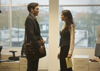 Superman & Lois – Clark Kent (Tyler Hoechlin, l.); Lois Lane (Elizabeth Tulloch, r.)