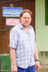Death in Paradise – Andrew Tiernan (Paul Raynor)