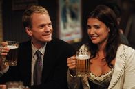 How I Met Your Mother – L-R: Barney (Neil Patrick Harris), Robin (Cobie Smulders)