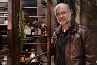 Drogen - Eine Weltgeschichte – Professor Harald Lesch zeigt, wie Drogen Weltgeschichte schrieben.