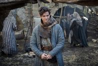 Der Medicus – Der junge Rob Cole (Tom Payne) fasst einen verwegenen Plan.