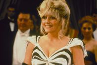 King Ralph – Verliebt sich in den britischen König Ralph Hampton Gainesworth Jones: Miranda Green (Camille Coduri)