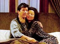 Die Nanny – Maxwell (Charles Shaughnessy) erzählt Fran (Fran Drescher), dass er geträumt hat, ihr würde etwas Schlimmes passieren, falls sie ihre Show-Karriere nicht vorzeitig beendet. Fran ist davon hingerissen, dass er sich solche Sorgen um sie macht.