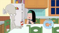 American Dad! – (v.l.n.r.) Roger; Hayley; Klaus