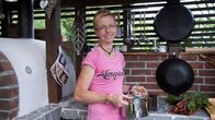 Land und lecker – Gastgeberin Rita Meermeyer vom Wantüns Hof in Lichtenau-Atteln.; WDR Fernsehen LAND UND LECKER, "Selbstgemachtes aus dem Altenautal" Uhr. Gastgeberin Rita Meermeyer vom Wantüns Hof in Lichtenau-Atteln.