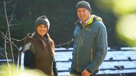 Hoagascht – Moderatorin Conny Bürgler und Förster Thomas Zanker